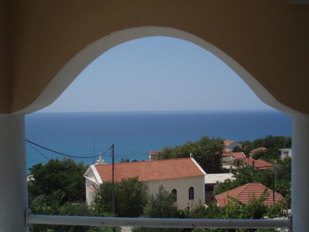 Marinos Studios At Lourdata Village Eksteriør bilde